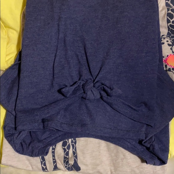 Adorable pizza shirt - Picture 2 of 2